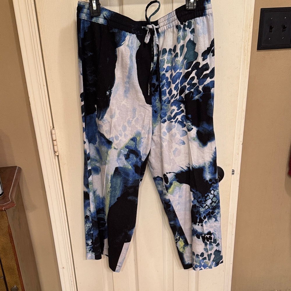 DKNY Blue Black White Abstract Print Drawstring Capris
